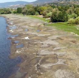 Un buco nell'acqua